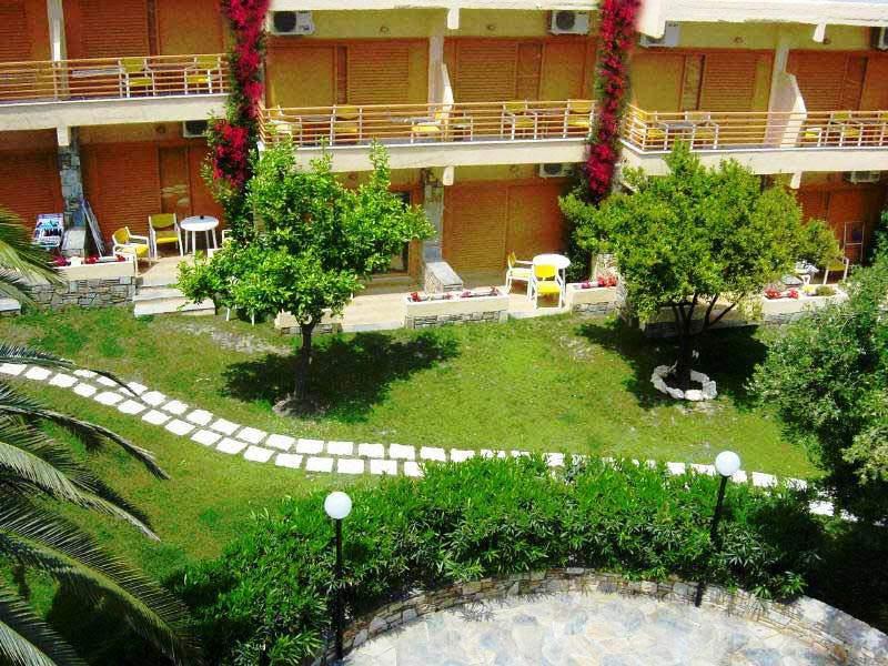 חניוטי Dionysos Hotel & Suites מראה חיצוני תמונה
